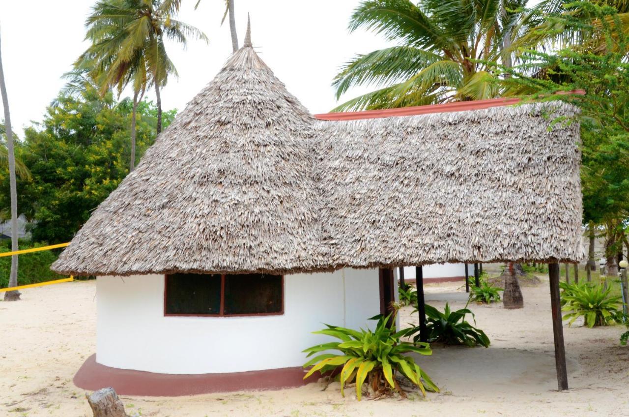 Funky Squids Beach Resort Bagamoyo Exterior foto